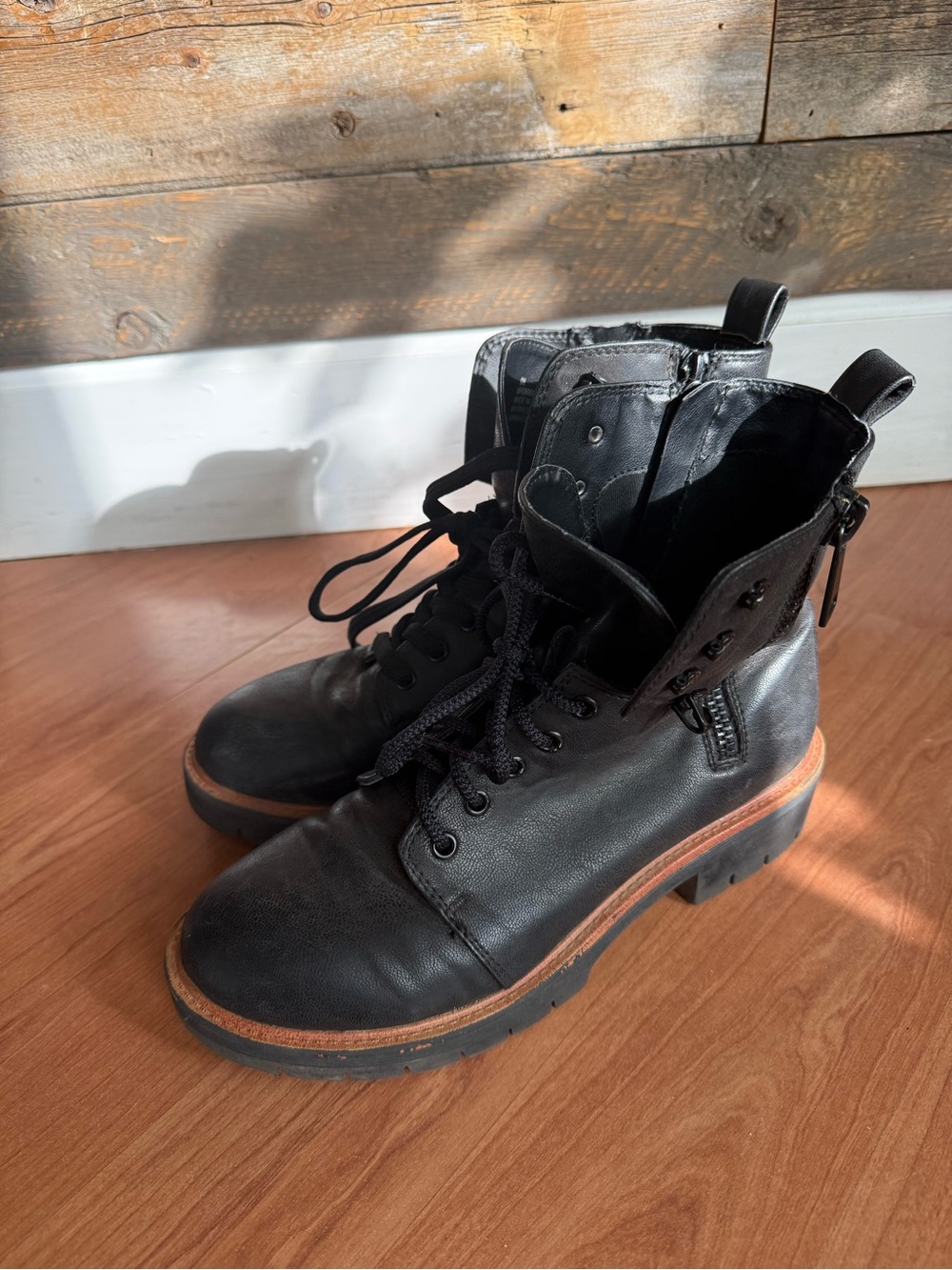 Unisex / Women’s Black Lace-Up Combat Boots - UniSex